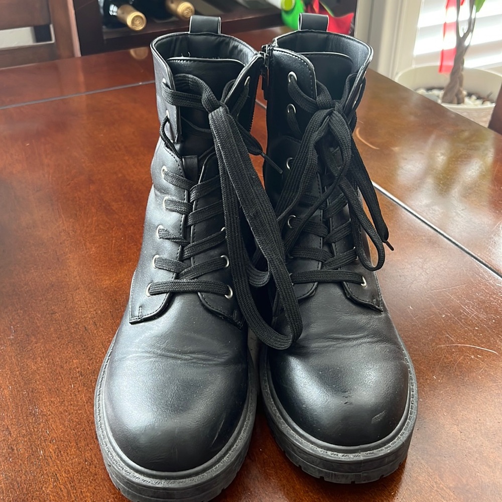 Madden girl combat boots